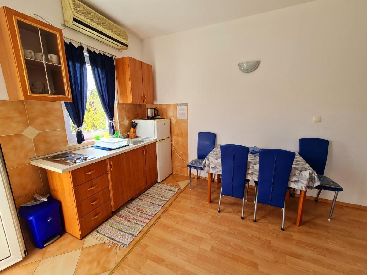 Apartments Silvana Trogir Eksteriør bilde