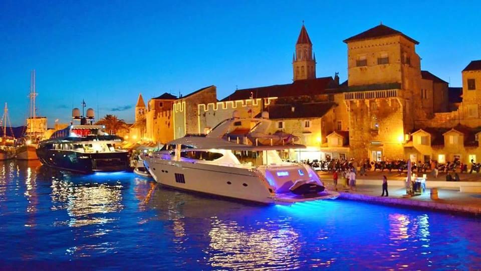 Apartments Silvana Trogir Eksteriør bilde