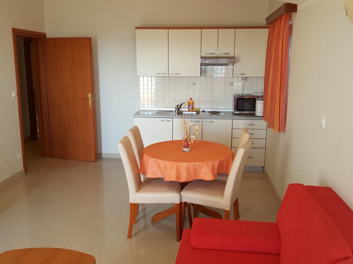 Apartments Silvana Trogir Eksteriør bilde